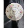 Image 13 : Royal Albert Bone China "Petit Point" Pattern England 51-Piece Set