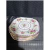 Image 15 : Royal Albert Bone China "Petit Point" Pattern England 51-Piece Set