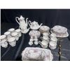 Image 1 : Royal Albert Bone China "Petit Point" Pattern England 51-Piece Set
