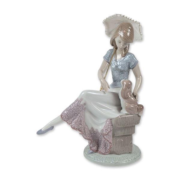 Lladro Porcelain Figurine, Picture Perfect 1007612