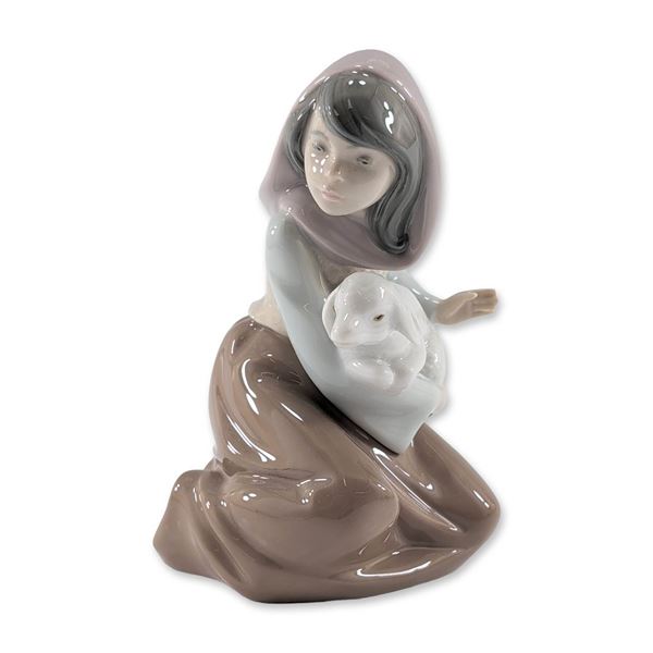 Lladro Lost Lamb Porcelain Figurine