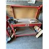 Image 1 : Work bench with vice