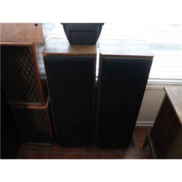 Pair of Technics SB-A32 Floor-Standing Speakers