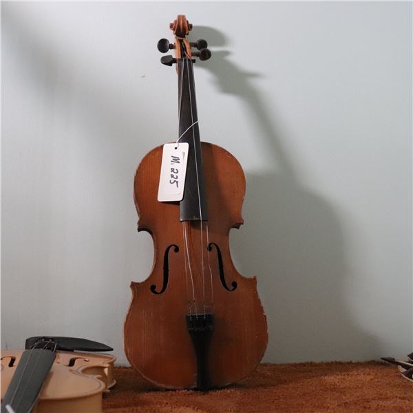 Unlabelled Full-Size Violin, Traditional Construction