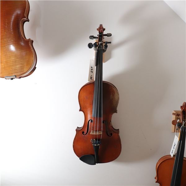 Full-size Four-String Wooden Violin, Classic Form, Likely Early–Mid 20th Century
