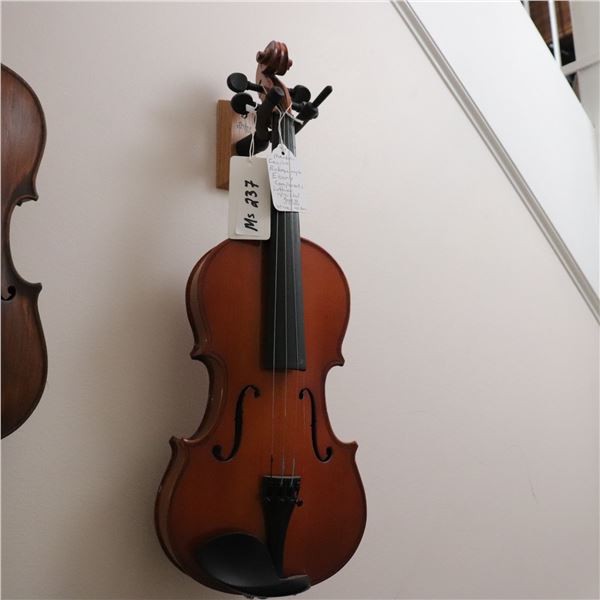 Modern Full-Size Violin (Mendini Cecilio, No Bow/Case)
