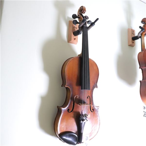 Full-Size (4/4) Violin, Traditional Form, Mid-to-Late 20th Century