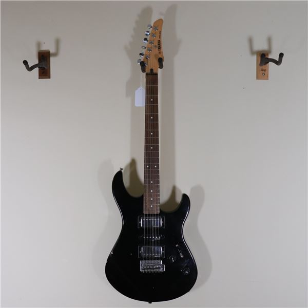 Yamaha ERG 121C Electric Guitar, Black