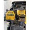 Image 3 : DEWALT LASER LEVEL IN CASE W/ BATTERY AND BATTERY CHARGER