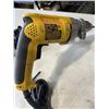 Image 5 : DEWALT ELECTRIC DRILL AND SKILL SAW BOTH WORKING