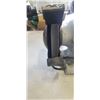 Image 3 : DELTA ELECTRIC BENCH GRINDER