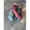 Image 2 : HITACHI AIR COMPRESSOR W/ HOSE - WORKING