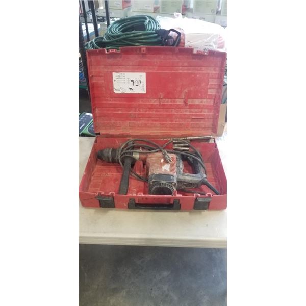 HILTI TE75 ELECTRIC HAMMER DRILL IN CASE WITH LOTS OF BITS