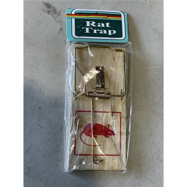 BOX OF RAT TRAPS