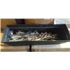Image 1 : TRAY OF HAND TOOLS