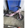 Image 2 : THREE SCOOTERS AND STRIDER BIKE