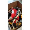 Image 2 : BOX OF HORSE ACCESSORIES