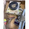 Image 6 : 3 TRAYS OF VARIOUS TOOLS, SPRINKLERS, HOSES, ETC
