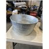 Image 2 : 7 15 INCH GALVANIZED BUCKETS