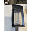 Image 2 : BOX OF 10 SOLAR LIGHTS WITH GROUND STAKES