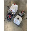 Image 1 : 2 HYDRAULIC ELECTRIC PUMPS