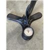 Image 2 : LEZYNE PROFESSIONAL BIKE PUMP