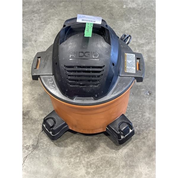 RIDGID 22.5 LITRE SHOP VAC, HOSE INLCUDED