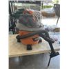 Image 2 : RIGID WET DRY VACUUM. 4.25 HORSE POWER. WORKING