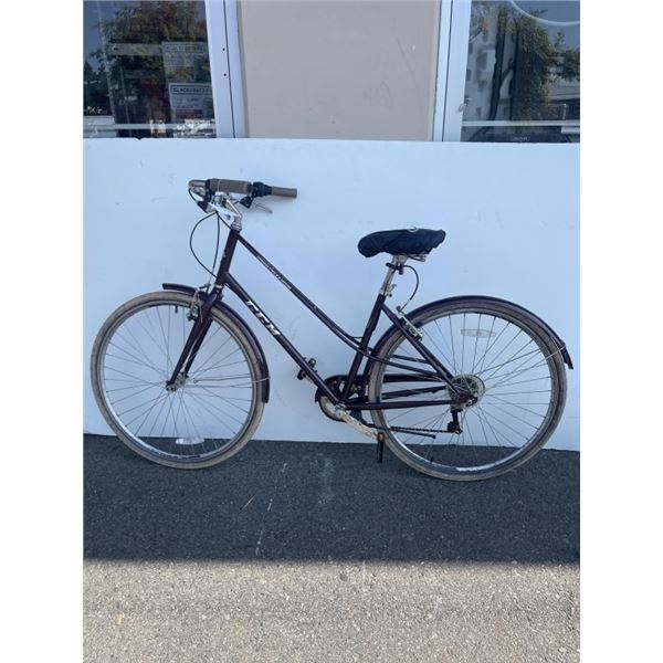 BURGUNDY CCM BIKE