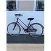 Image 1 : BURGUNDY CCM BIKE