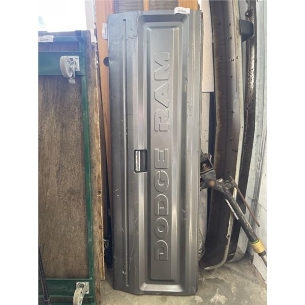 DODGE RAM SQUARE BODY TAILGATE