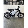 Image 1 : BLACK E-BIKE