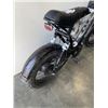 Image 3 : BLACK E-BIKE