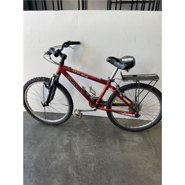 GIANT BIKE