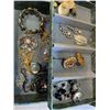 Image 3 : JEWELLERY BOX FULL OF ASORTED ESTATE AND COSTUME JEWELLERY