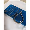 Image 2 : MAGNIFIER PENDANT W/ CHAIN NECKLACE