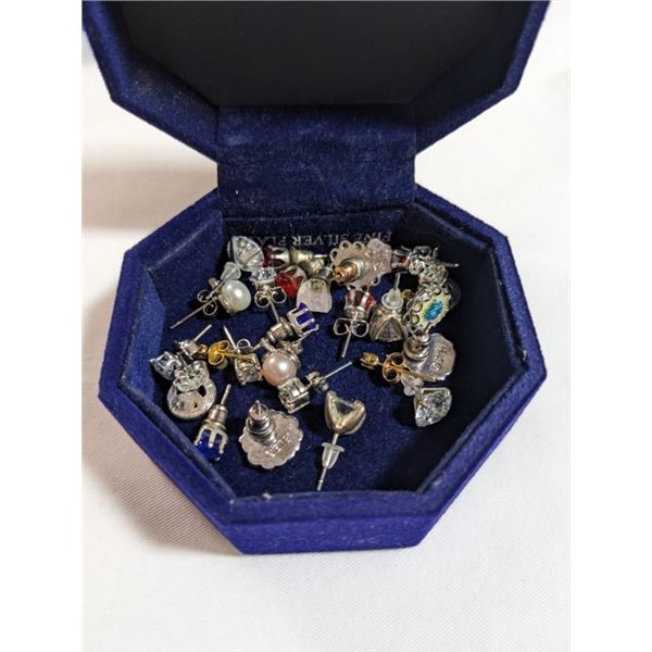 13 PAIRS OF MISC STUD EARRINGS IN BOX