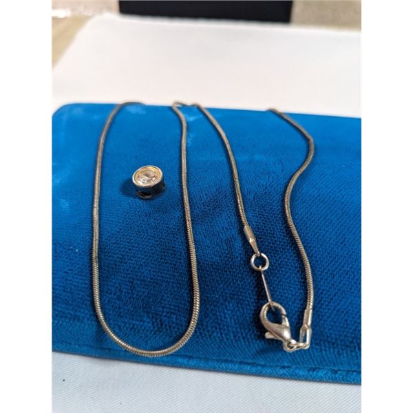 925 STERLING SILVER PENDANT W/ CHAIN NECKLACE