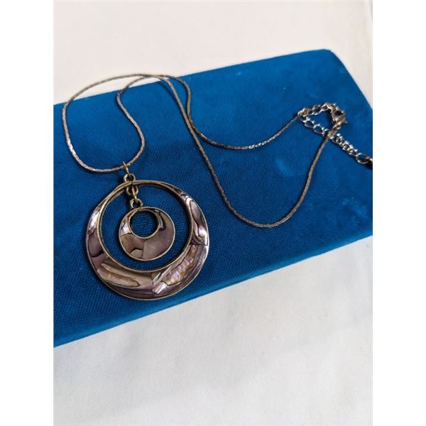 MEXICAN SILVER ALPACA W/ ABELONE SHELL INLAID PENDANT W/ CHAIN NECKLACE