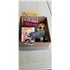 Image 1 : BLOWN GLASS CLOWN SCULPTURE AND STRAY KIDS MEMORABILIA