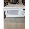 Image 1 : WHITE MICROWAVE. WORKING. MODEL JES1145WTCT