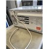 Image 4 : WHITE MICROWAVE. WORKING. MODEL JES1145WTCT