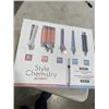 Image 1 : CONAIR 5 IN 1 MULTI-ATTACHMENT STYLER