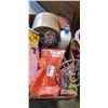 Image 2 : BOX OF ASSORTED HOUSEHOLD & CRAFT ITEMS