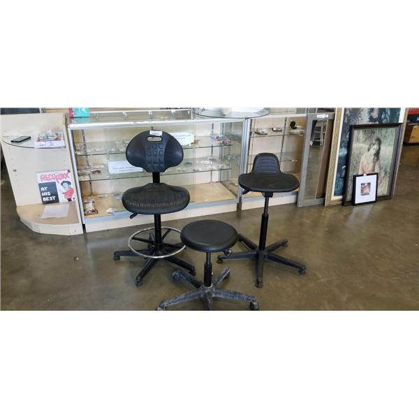 3 GASLIFT CHAIRS