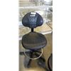 Image 2 : 3 GASLIFT CHAIRS