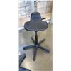 Image 3 : 3 GASLIFT CHAIRS