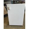 Image 1 : WOODS 33" BAR FRIDGE. MODEL WV13-UA. WORKING