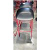 Image 2 : 4 BUCKET SEAT BAR STOOLS