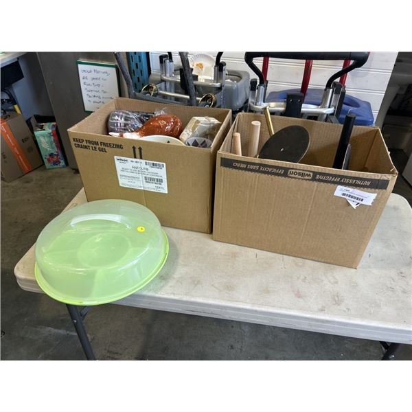 2 BOXES OF ASSORTED HOUSEHOLD AND DECOR